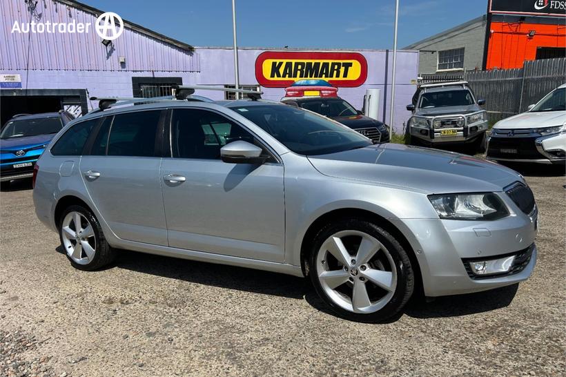 Silver 2013 Skoda Octavia Wagon 103 Tsi Elegance