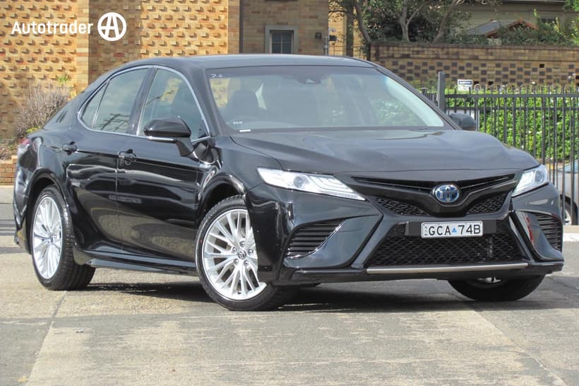 Black 2020 Toyota Camry Sedan Sl