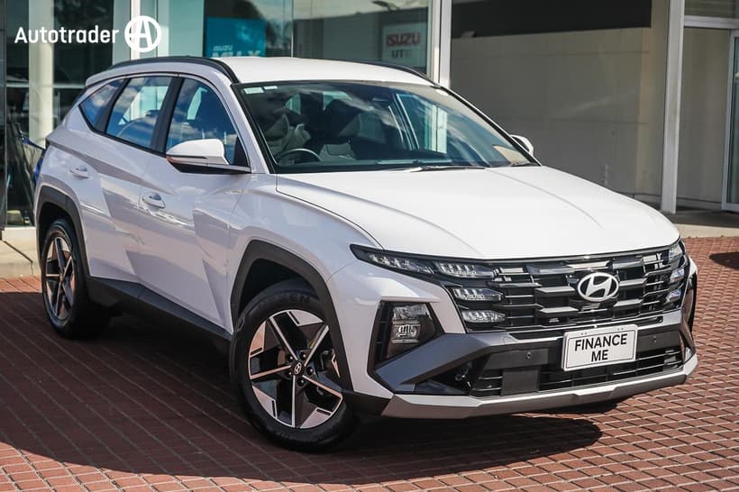 White 2025 Hyundai Tucson Wagon (Fwd)