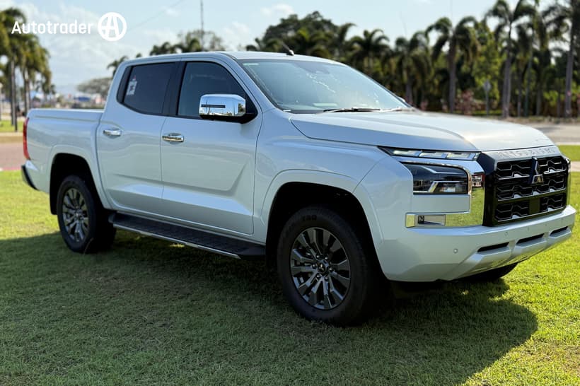 White 2025 Mitsubishi Triton Double Cab Pick Up Gls (4X4)