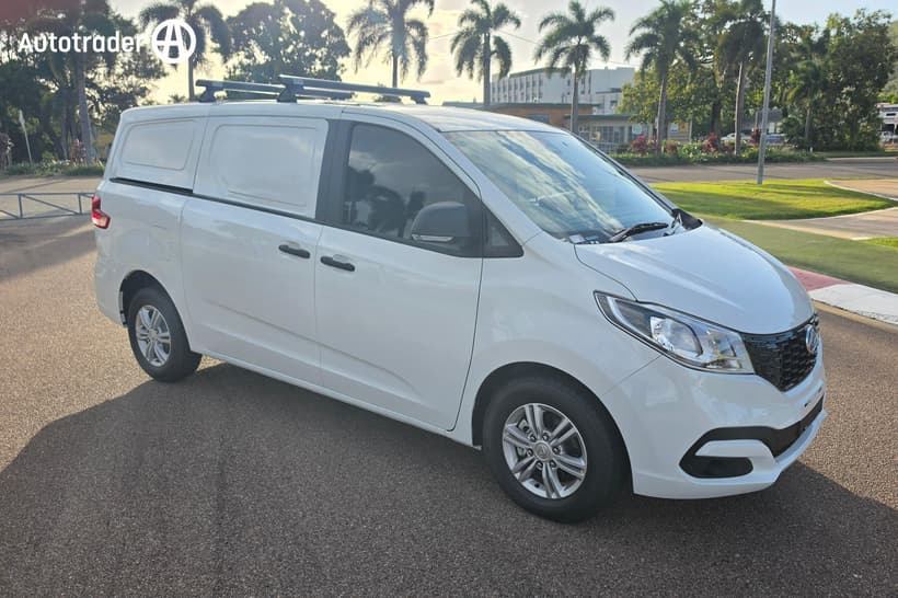 White 2025 LDV G10 Van Lift Door