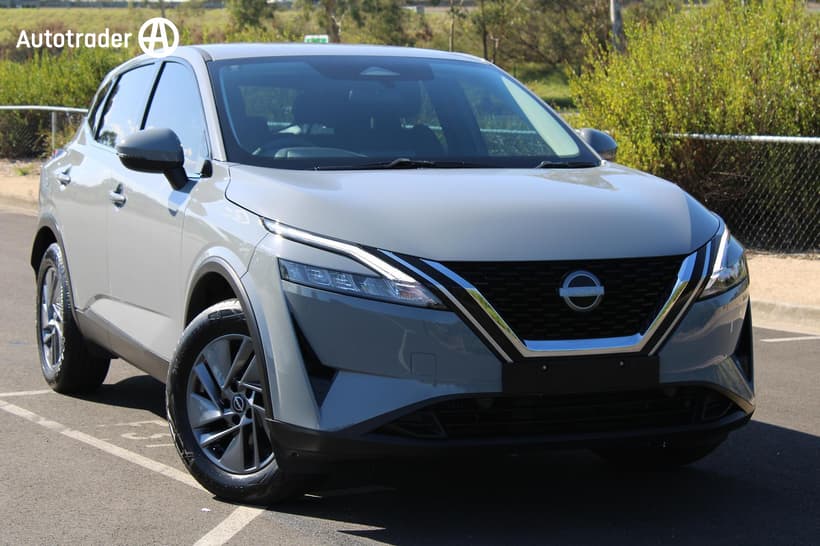 Grey 2022 Nissan Qashqai Wagon St