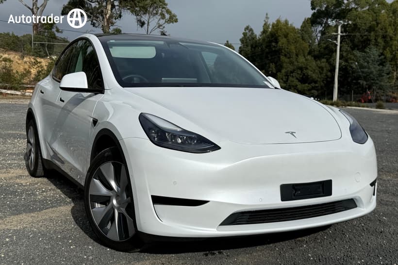 White 2023 Tesla Model Y Wagon Rear-Wheel Drive