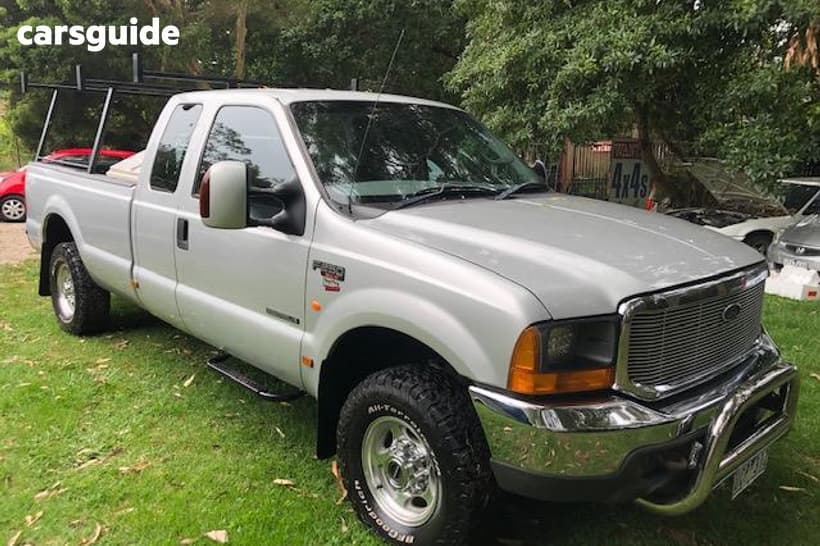 Silver 2006 Ford F250 Super Cab Pickup Xlt (4X4)