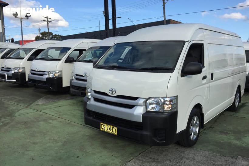 White 2018 Toyota HiAce Van Slwb