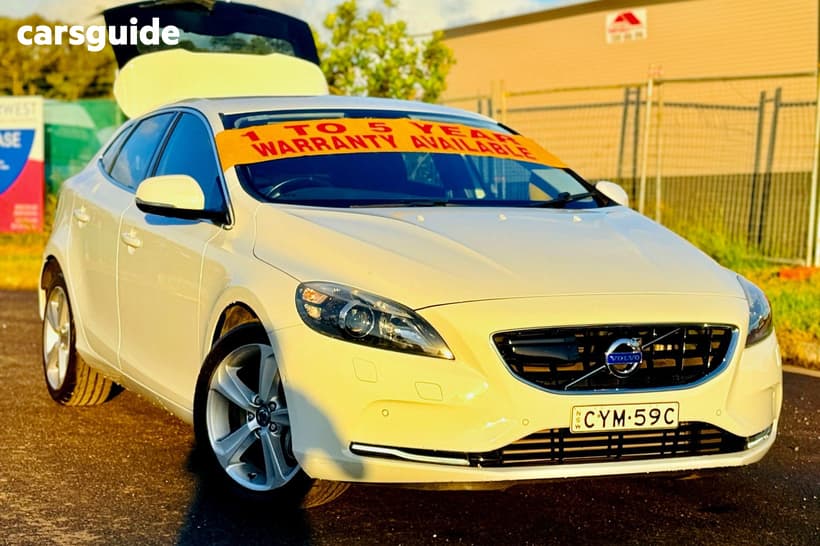 White 2014 Volvo V40 Hatchback D4 Luxury