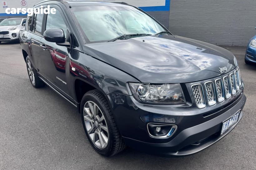 Grey 2016 Jeep Compass Wagon Limited (4X4)