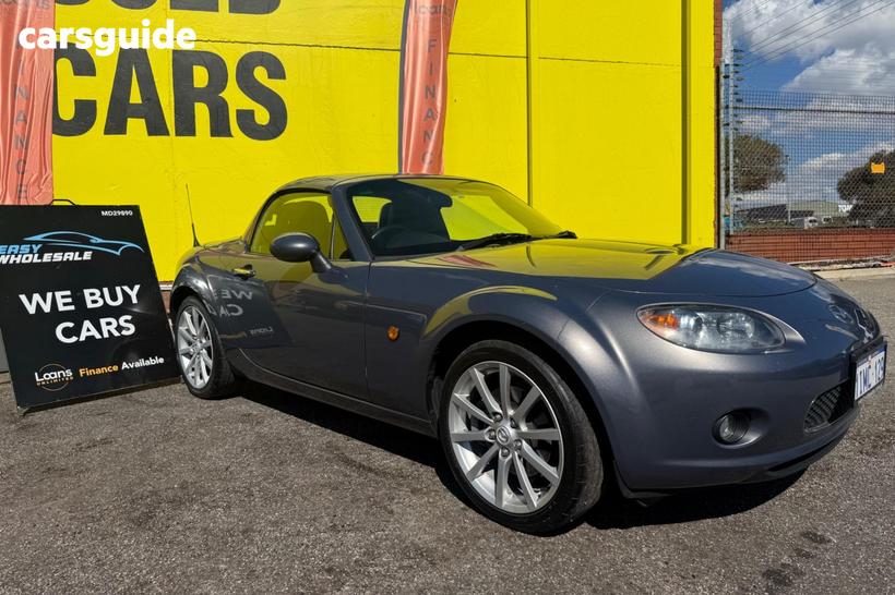 Grey 2007 Mazda MX-5 Roadster Coupe