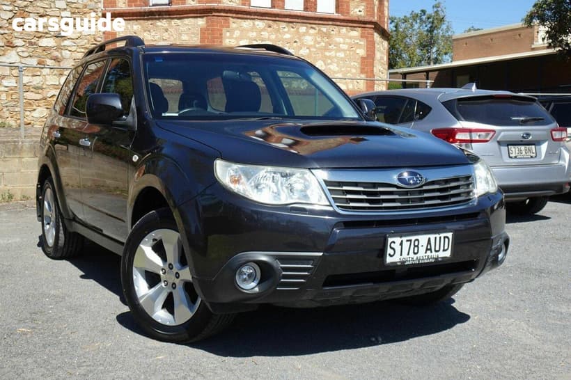 Grey 2009 Subaru Forester Wagon Xt