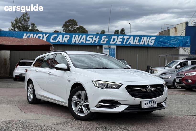 White 2018 Holden Commodore Sportswagon Rs (5Yr)