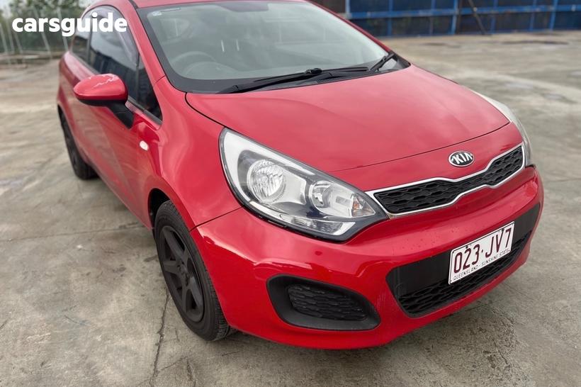 2016 Kia RIO Hatchback S