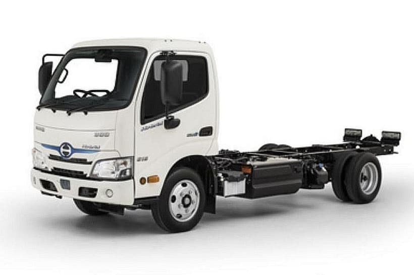 2025 Hino 300 Cab Chassis 916 Amt 3870 Wide Hybrid