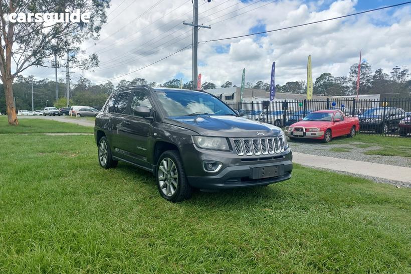 Grey 2013 Jeep Compass Wagon Limited (4X4)