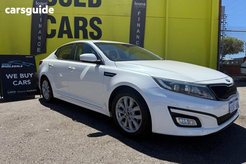 White 2014 Kia Optima Sedan Si