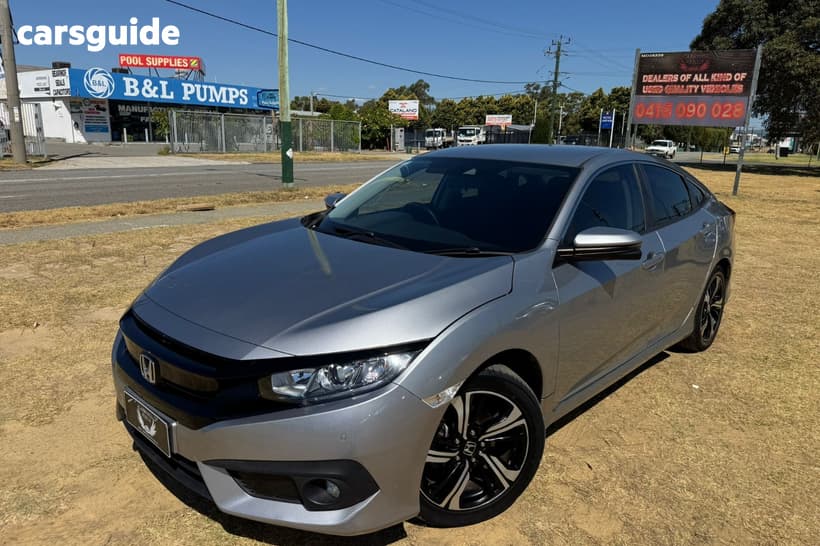 Silver 2019 Honda Civic Sedan Vti-L