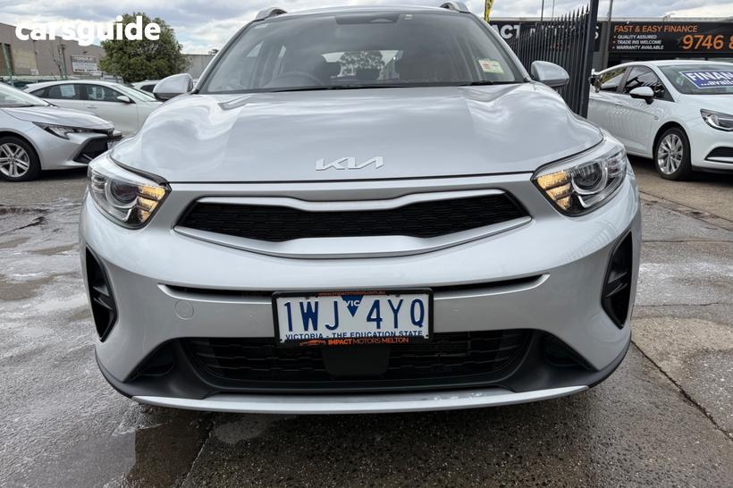 Silver 2022 Kia Stonic Wagon S