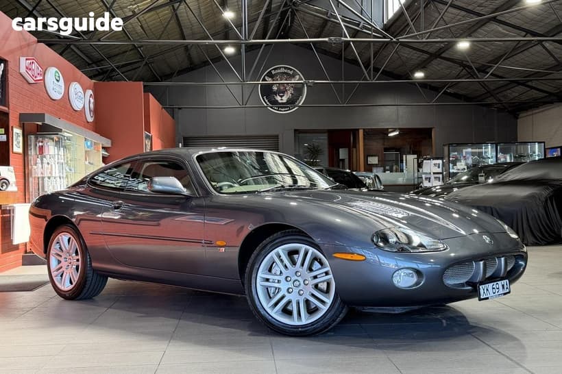 Grey 2003 Jaguar XKR Coupe