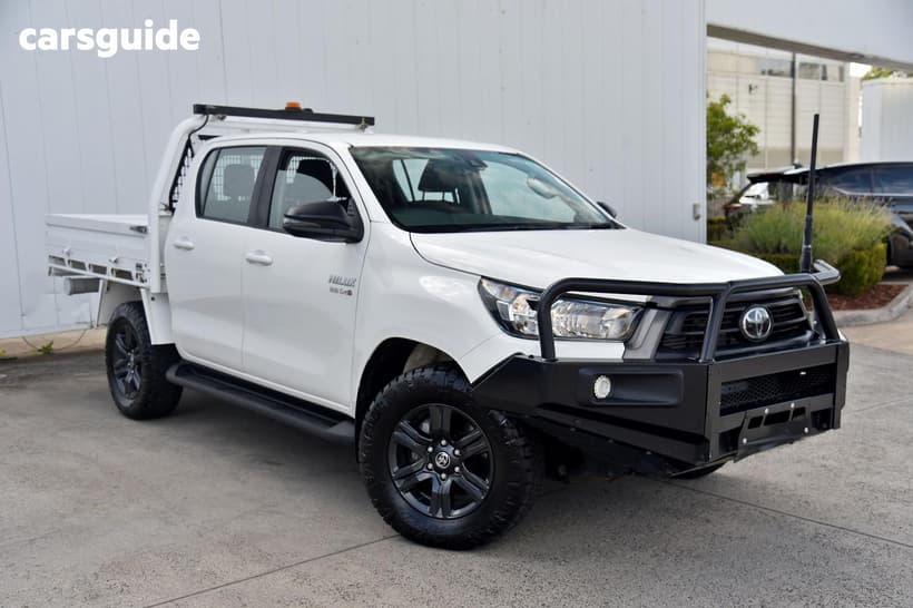 White 2023 Toyota Hilux Double Cab Chassis Sr (4X4)