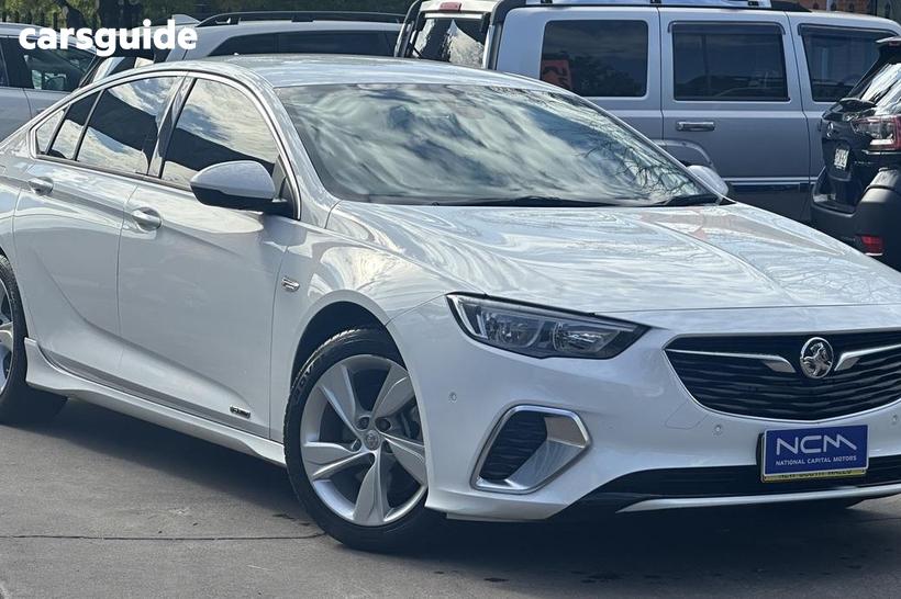 White 2018 Holden Commodore Liftback Rs-V (5Yr)
