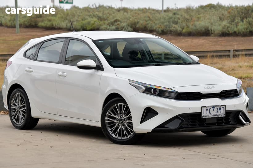 White 2021 Kia Cerato Hatchback Sport