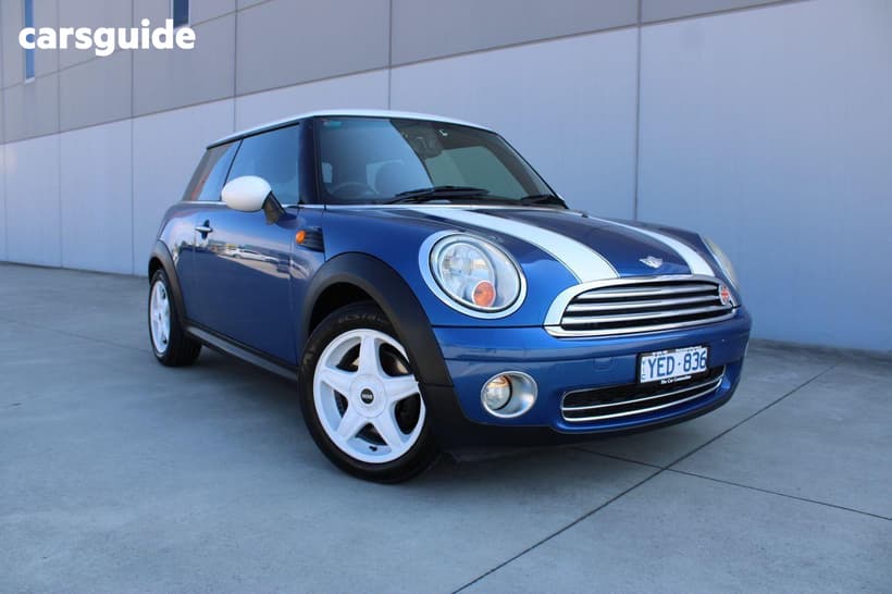 White 2007 Mini Cooper Hatchback
