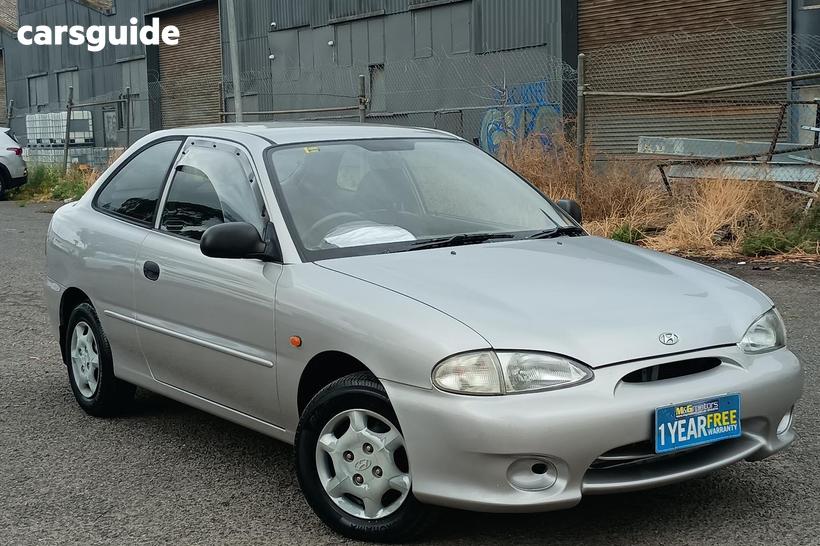 Silver 1998 Hyundai Excel Hatch SPRINT