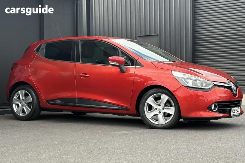 Red 2013 Renault Clio Hatchback Expression