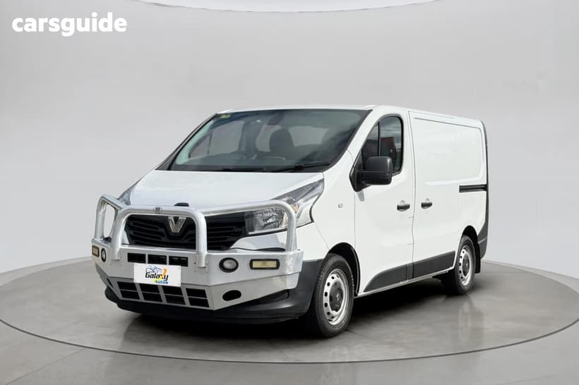 White 2019 Renault Trafic Van Swb