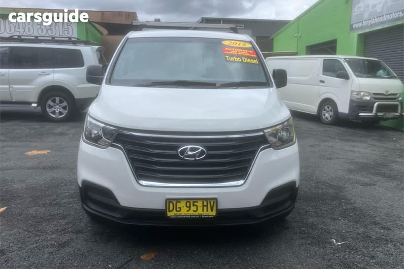 White 2018 Hyundai Iload Van 3S Liftback