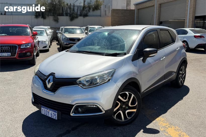 Silver 2015 Renault Captur Wagon Dynamique