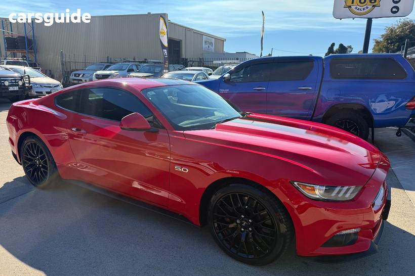 Red 2017 Ford Mustang Coupe Fastback Gt 5.0 V8