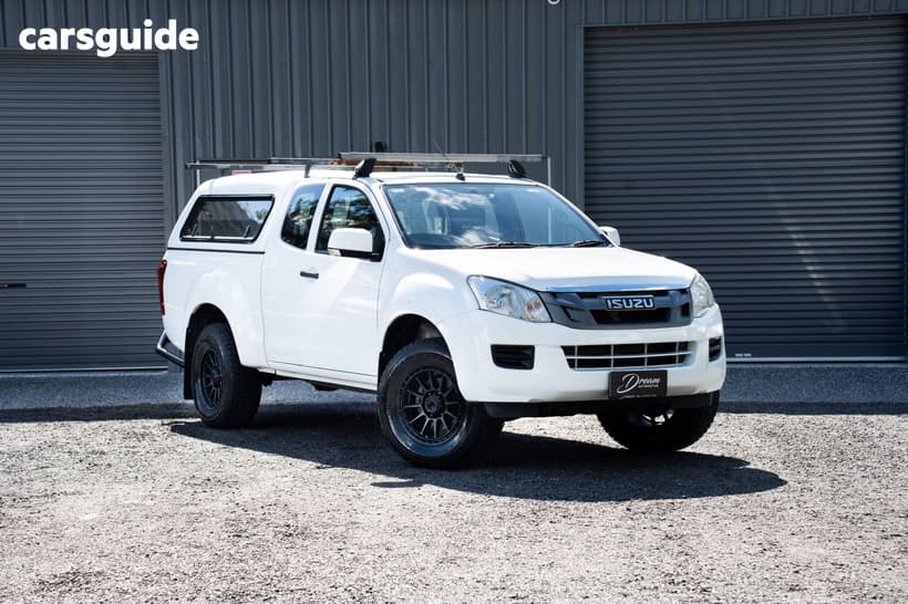 White 2016 Isuzu D-MAX Ute Tray MY15.5 SX HIGH RIDE UTILITY SPACE CAB 4DR SPTS AUTO 5SP 1060KG 3.0DT