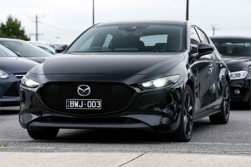 Black 2022 Mazda 3 Hatchback G25 Astina