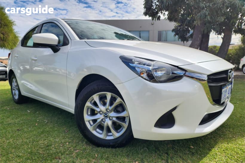White 2016 Mazda 2 Sedan Maxx