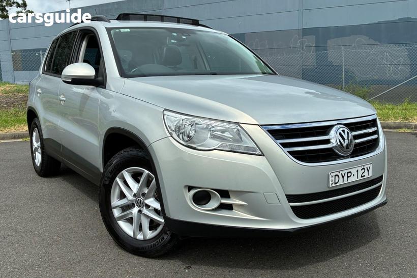 Silver 2010 Volkswagen Tiguan SUV 103 TDI 5NC MY10