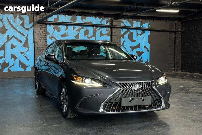Grey 2024 Lexus ES Sedan LUXURY AXZA10R