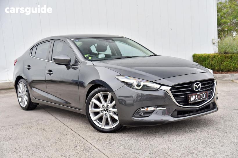 Grey 2016 Mazda 3 Sedan Sp25