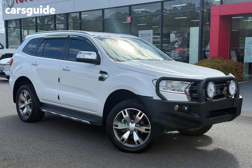 White 2018 Ford Everest SUV
