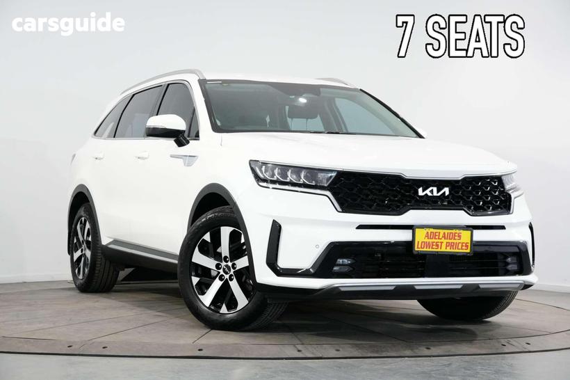 White 2022 Kia Sorento Wagon Sport 7 Seat