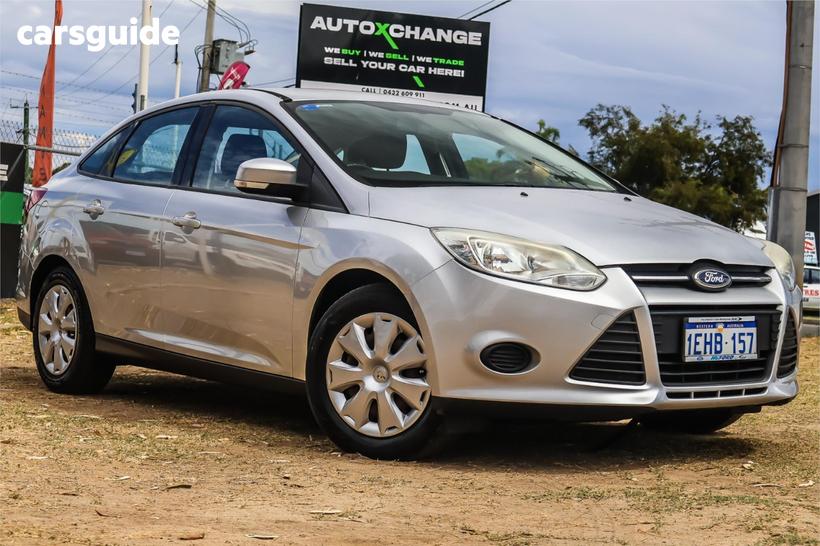 Silver 2013 Ford Focus Sedan Ambiente