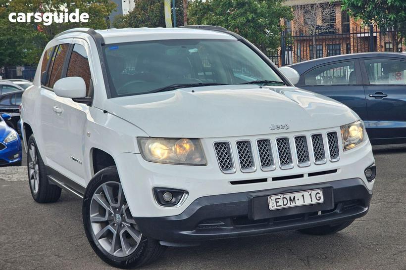White 2014 Jeep Compass Wagon Limited (4X4)