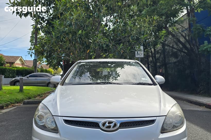 Silver 2011 Hyundai I30 Hatchback Sx