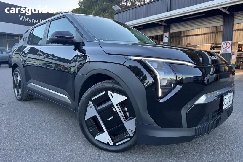 Black 2025 Kia Ev3 Wagon Earth 2Wd Lr Warm Grey