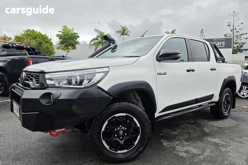 White 2019 Toyota Hilux Double Cab Pick Up Rugged X (4X4)