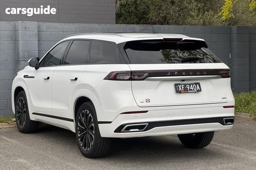 White 2025 Jaecoo J8 Wagon Ridge