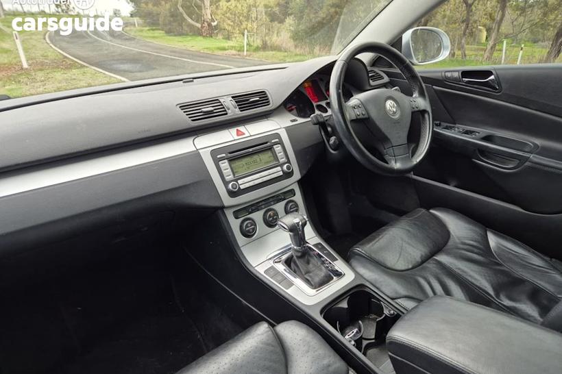 Silver 2008 Volkswagen Passat Wagon 2.0 Tdi