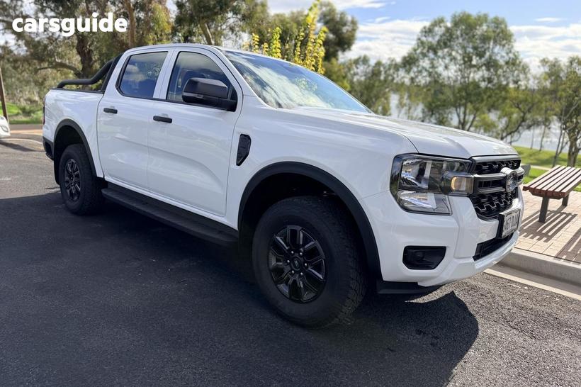 White 2025 Ford Ranger Double Cab Pick Up 2.0 (4X4) Black Edition