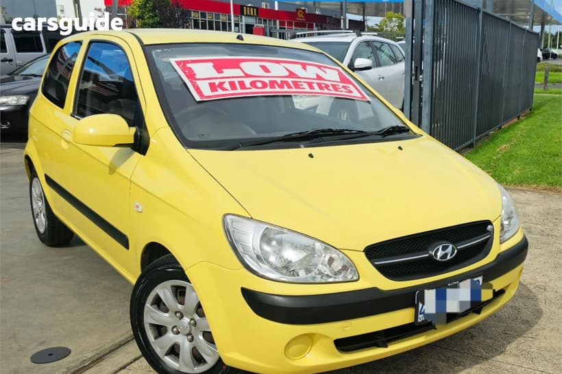 Yellow 2009 Hyundai Getz Hatchback S