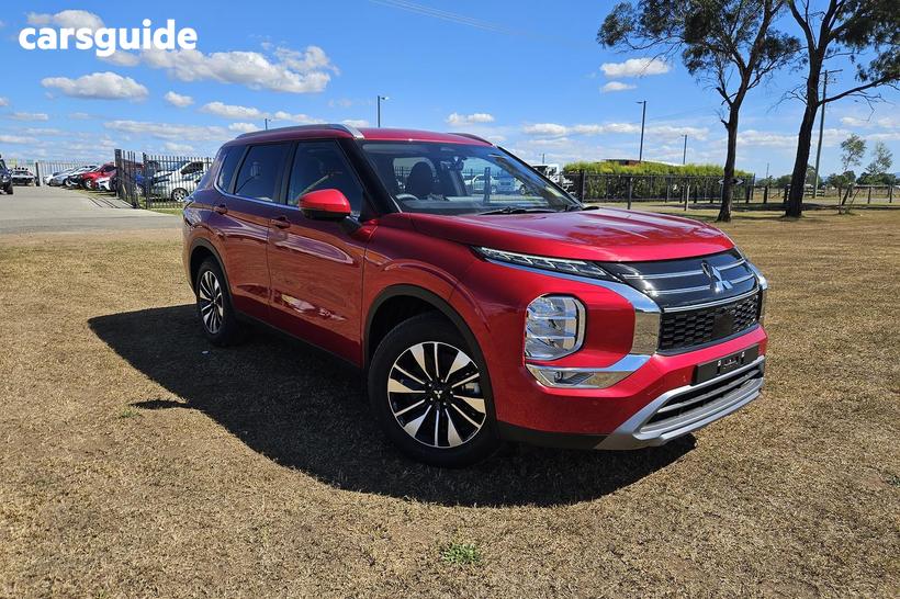 Red 2025 Mitsubishi Outlander Wagon Ls 7 Seat (2Wd)