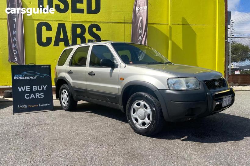 Brown 2005 Ford Escape SUV XLS